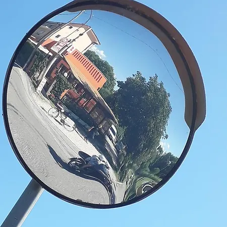 بيت ضيافة La Campagnola Trattoria Con *